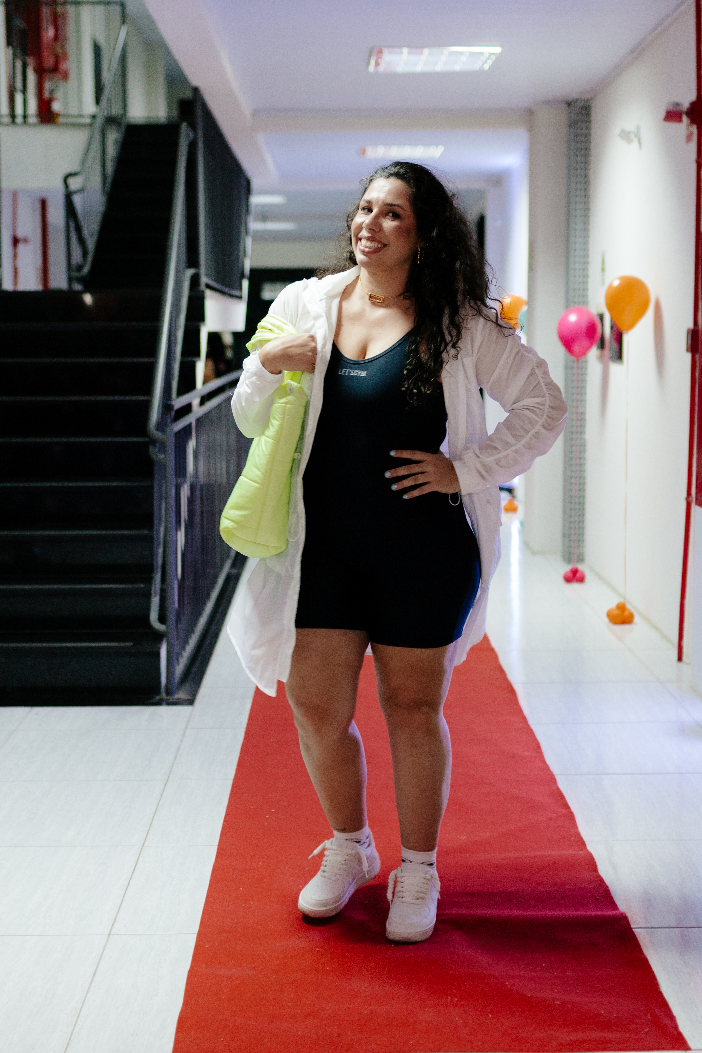 Desfile de roupas da marca no aniversário de 1 ano da loja física PB
