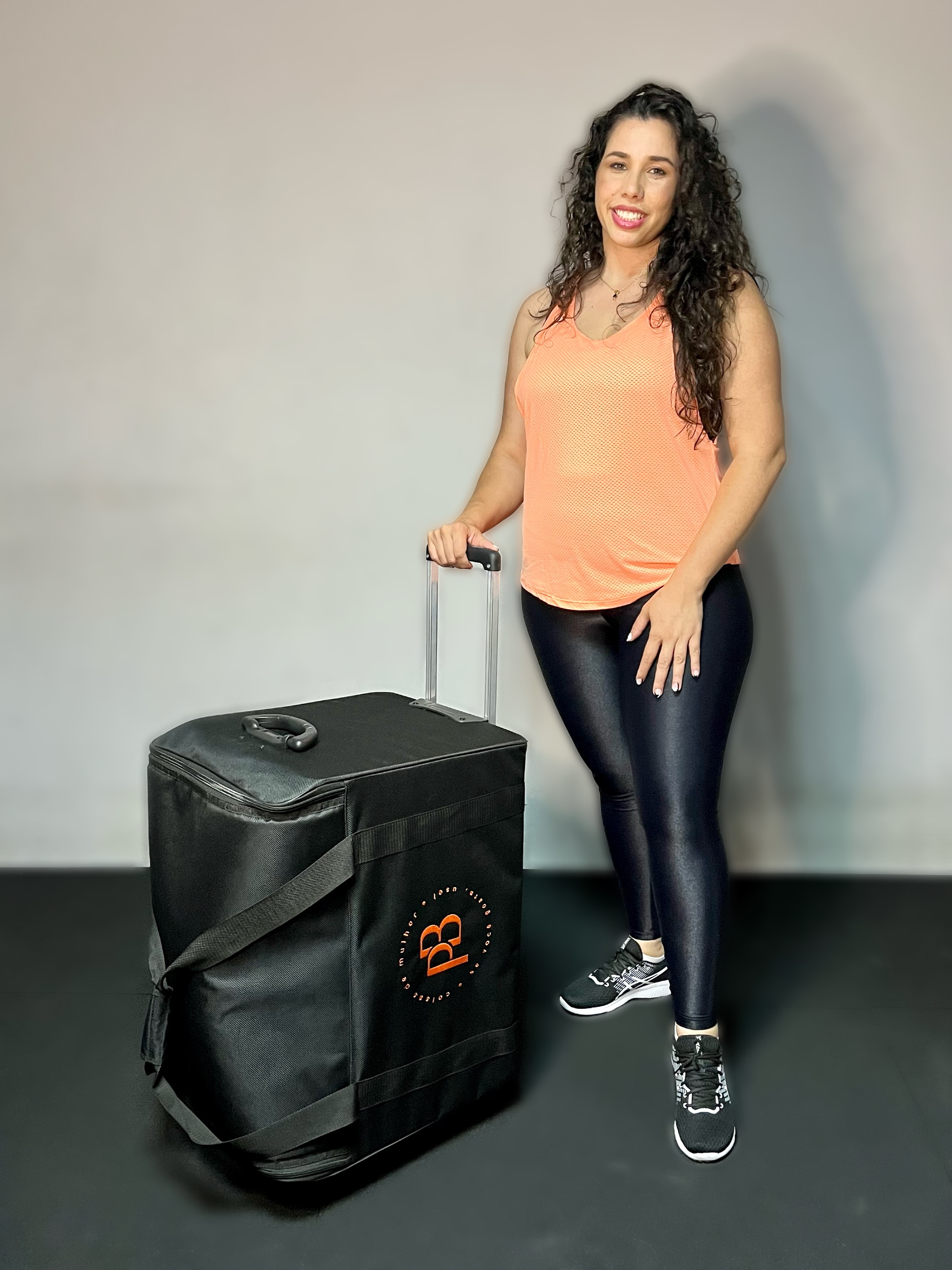 Mala arara PB para eventos, exposições e bag delivery
